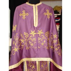 Vesmant preotesc brodat cu cruci, vita de vie si spice