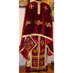 Vesmant preotesc brodat cu struguri, spice de grau si cruci