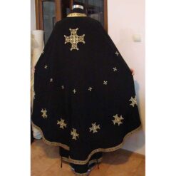 Vesmant preotesc brodat cu monograma si cruci bizantine